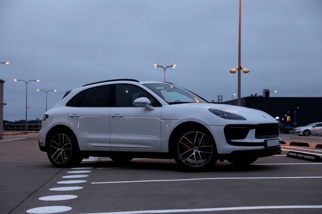 2023-2026 porsche macan s carrera white metallic parking scene