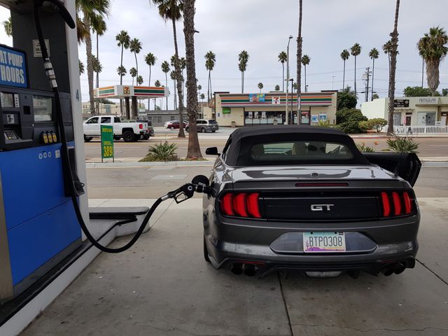 Thirsty Ford Mustang's 5 Litre V8