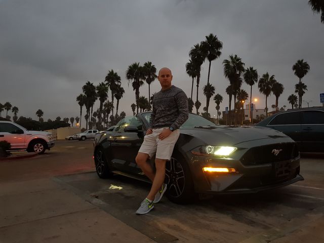 Waiting for the sunset at Mission Beach