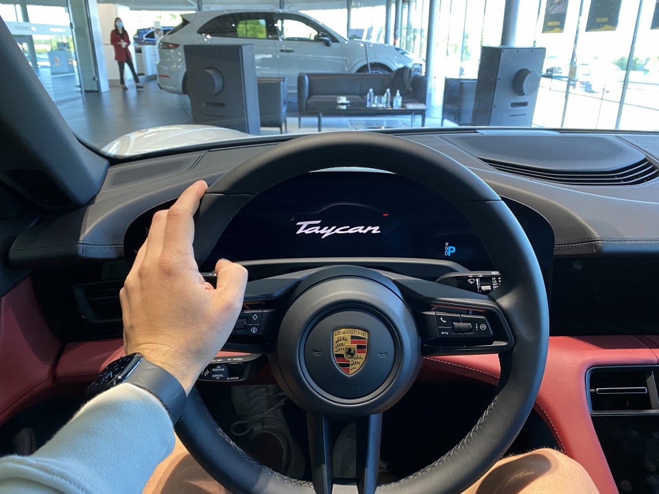 Thoughts about Porsche Taycan - Impressions Flow